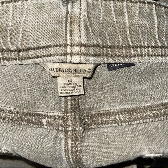 American Eagle drawstring cuffed jean shorts women’s plus size 16 - Picture 3 of 3